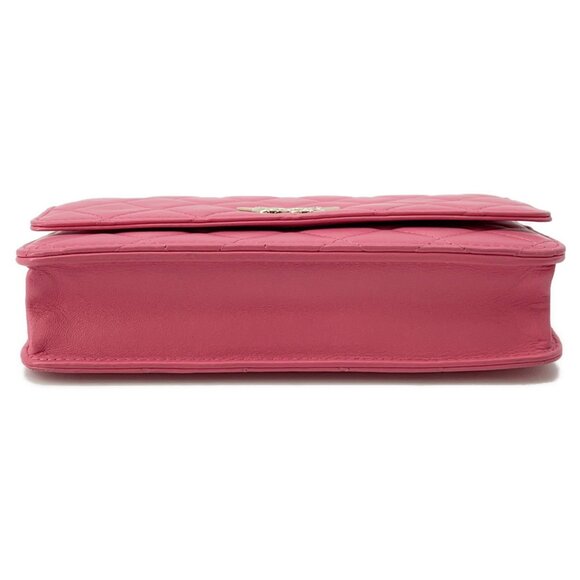 CHANEL Authentic Pink Lambskin Leather Logo Wallet - Picture 3 of 16